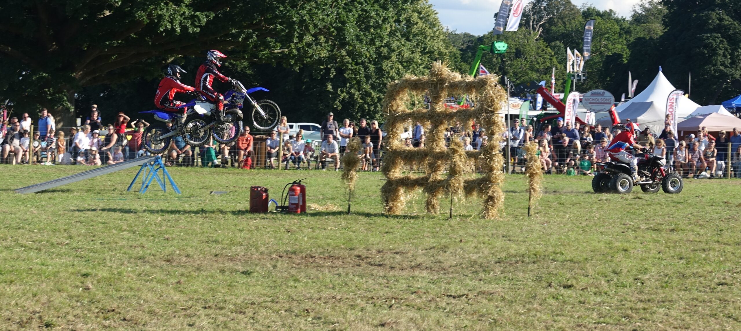 Moto Stunts International Displays